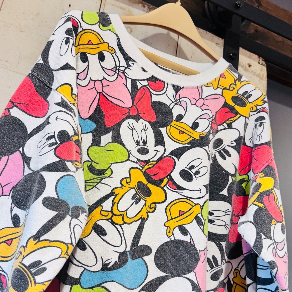Disney's‎ Mickey And Friends All Over Character Faces Sweatshirt Youth Size XL
